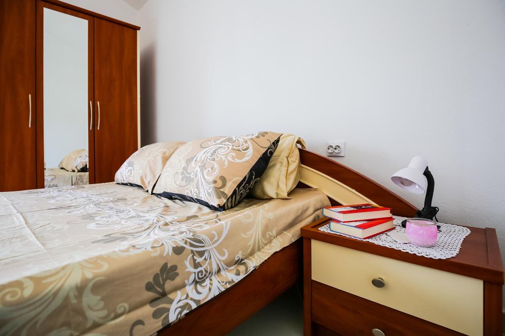 Apartments Sofia Sutomore Buitenkant foto